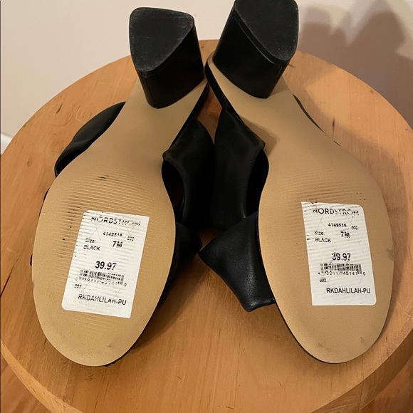 Nordstrom Rack Slides NEW - Picture 11 of 13